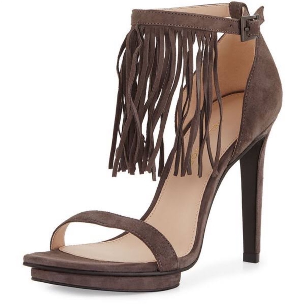 Pelle Moda Taft Fringe Heels